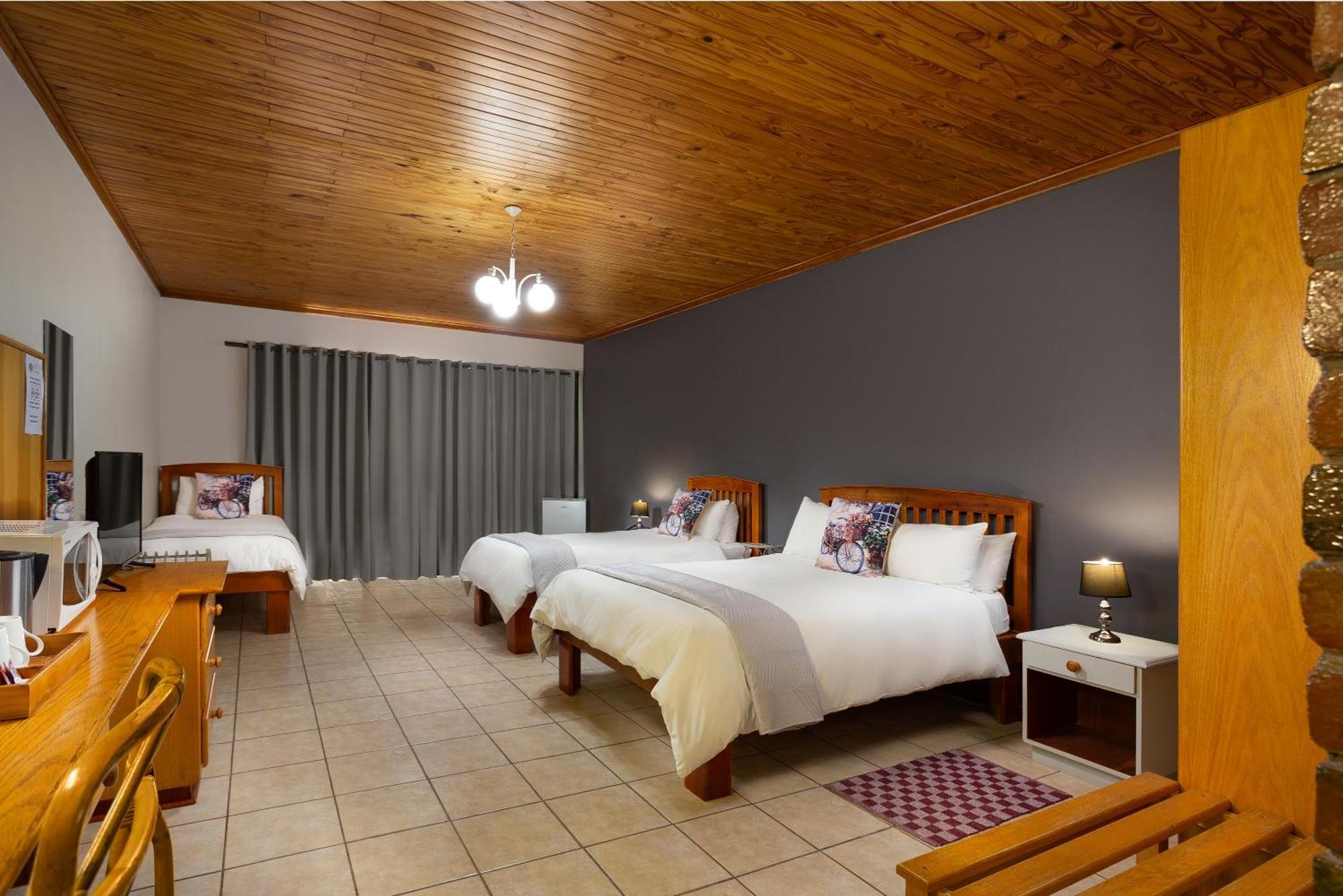 Merino Inn Hotel Colesberg Eksteriør billede